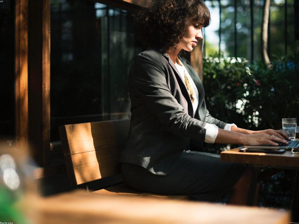 វិធីសាស្រ្តចំណូលច្នៃប្រឌិតសម្រាប់អ្នកដែលចង់ធ្វើឱ្យមានប្រាក់ចំណេញ